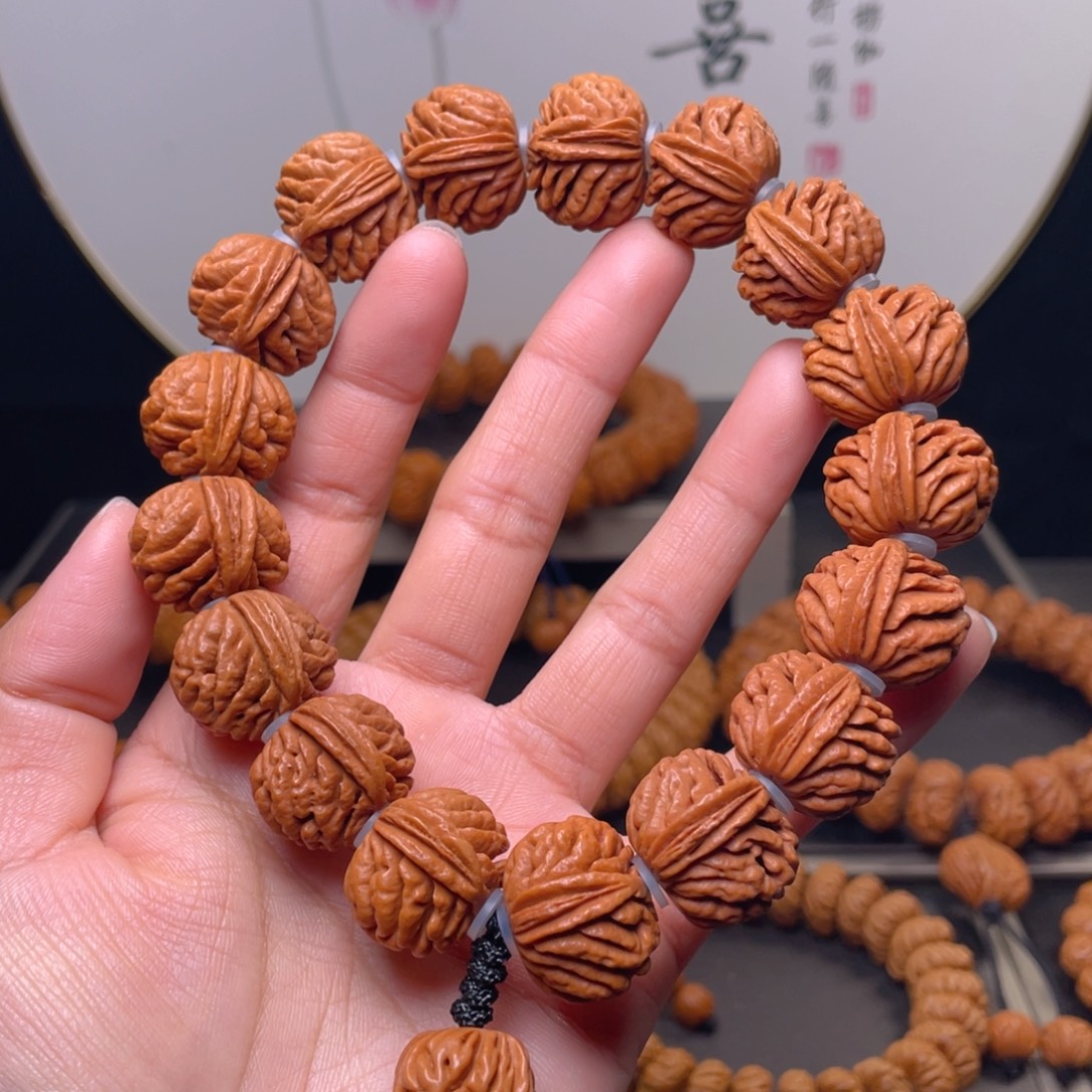 吊坠桃核20尺寸刺龙