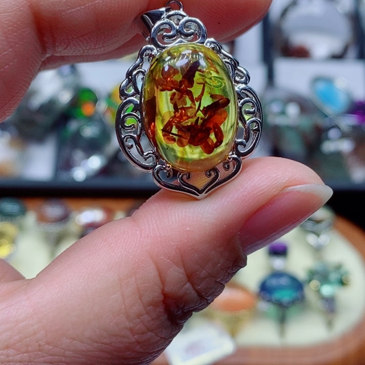 紫晶颈饰未镶嵌水晶