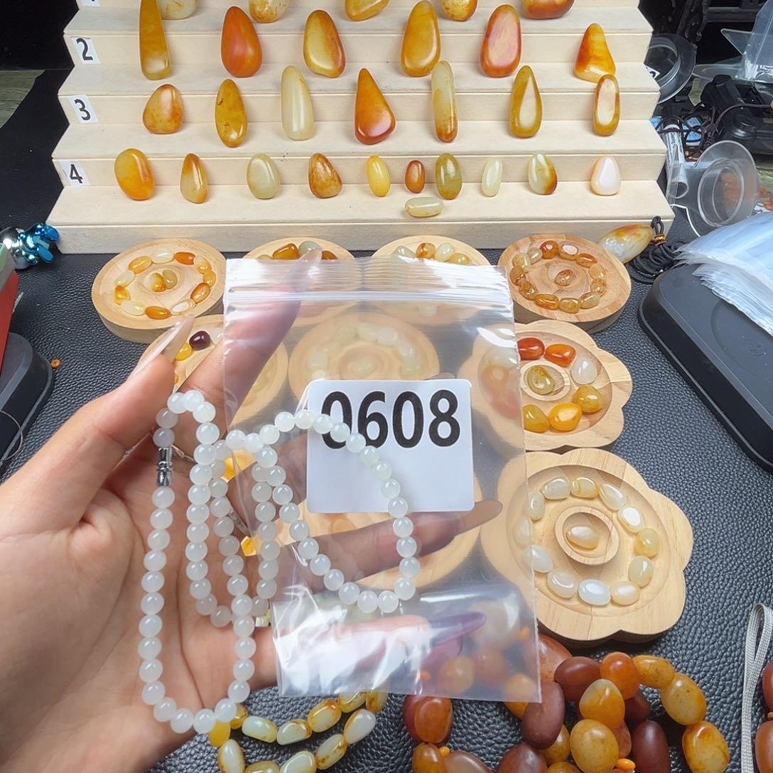 左***眼手串未镶嵌和田玉