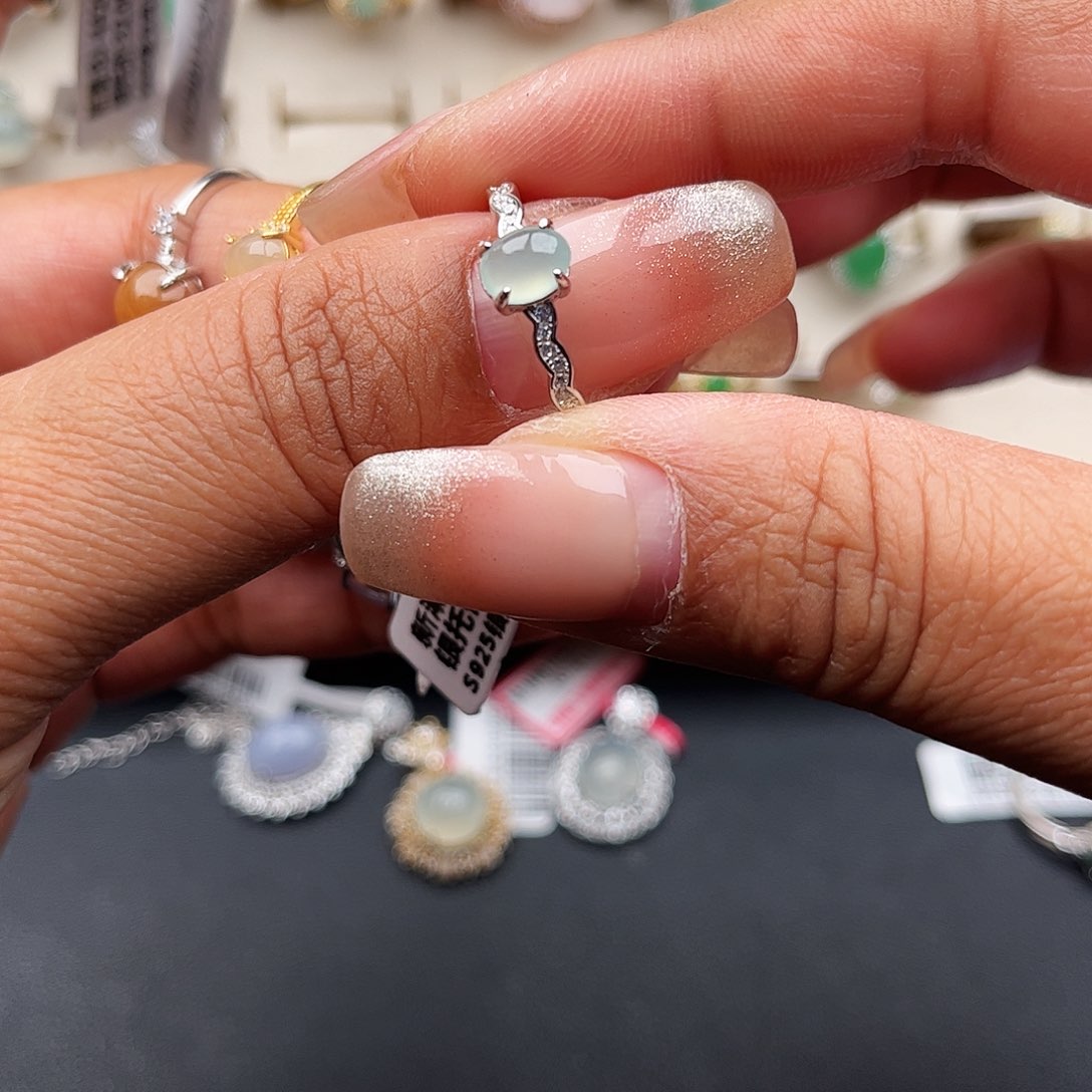 翡翠戒指银S925镶嵌天然缅甸A货翡翠女戒指