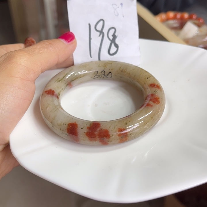 石英质玉微瑕53.7未镶嵌