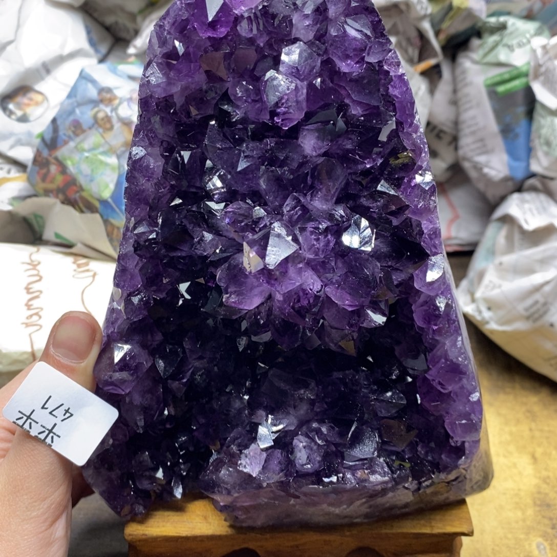 紫晶乌拉圭未镶嵌