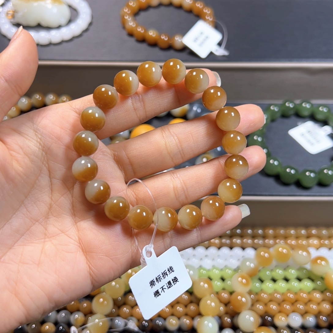 和田玉手链未镶嵌风***猪