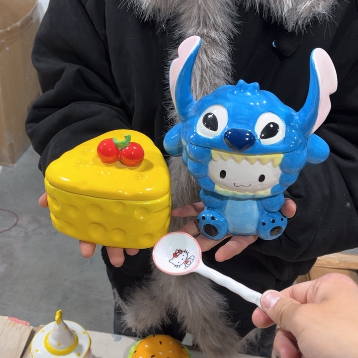 紫砂茶叶罐这么多人