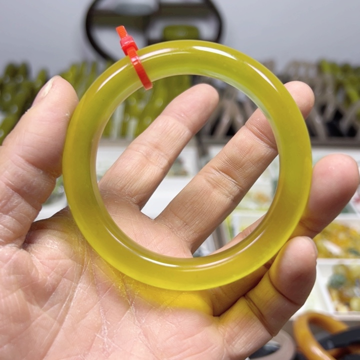 未镶嵌蛇纹石玉手链