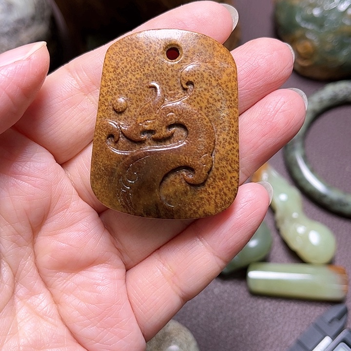 岫岩河磨玉（透闪石质玉）手绳未镶嵌海*