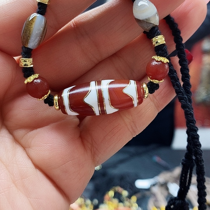 玛瑙/玉髓颈饰合金