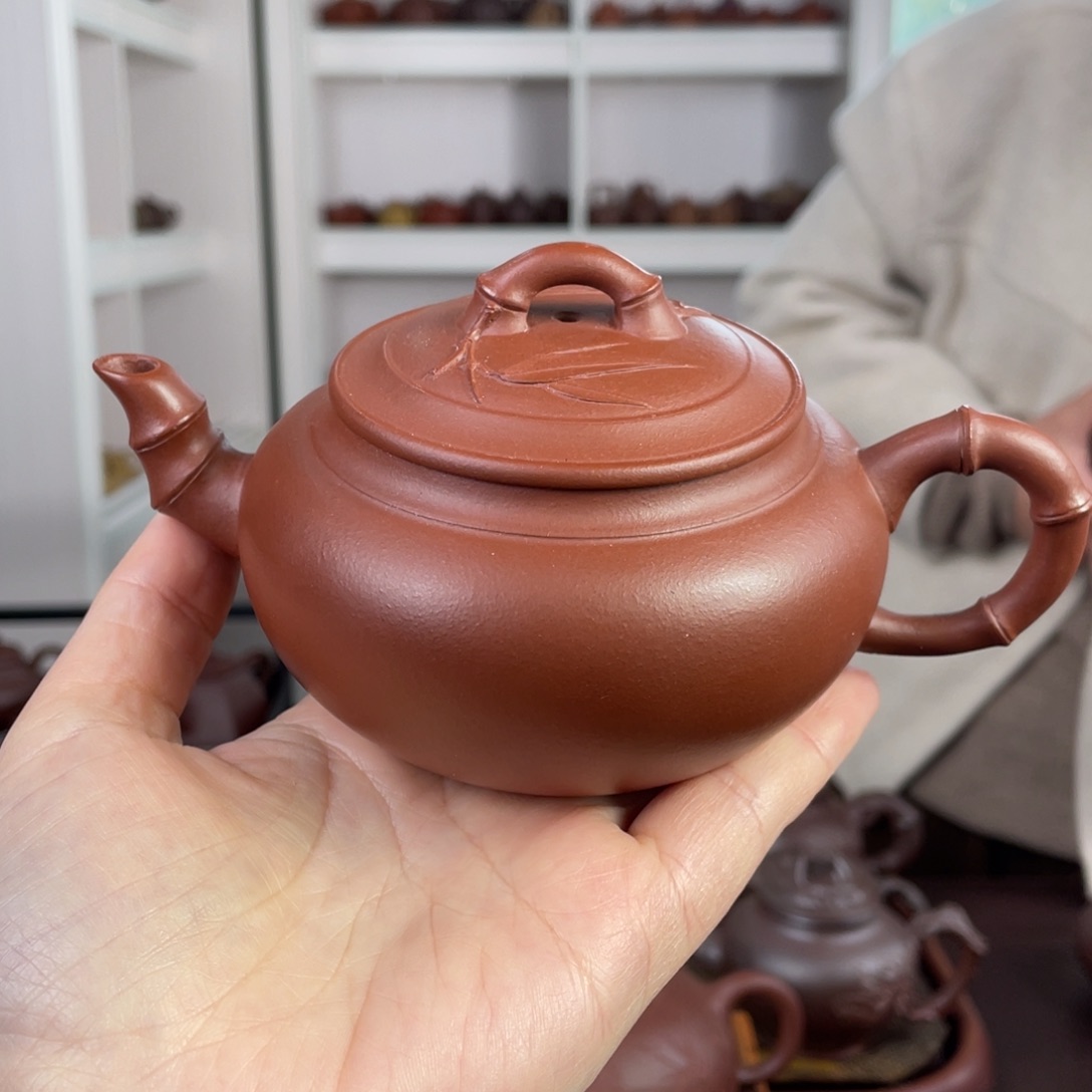 紫砂茶壶红清水贴竹280cc