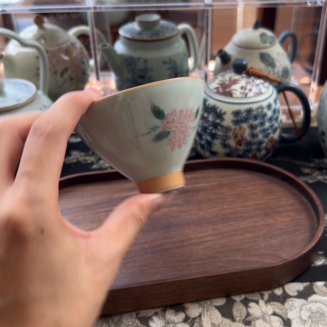 茶具等产品的生产和销售为