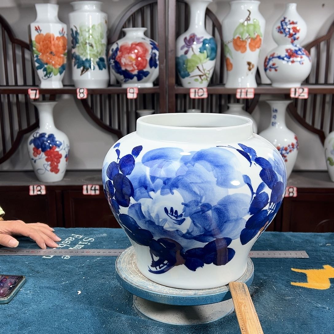 摆件景德镇陶瓷大口青牡