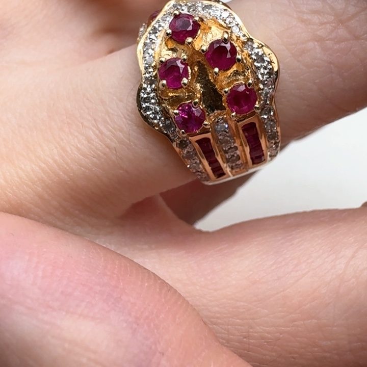 红宝石戒指未镶嵌