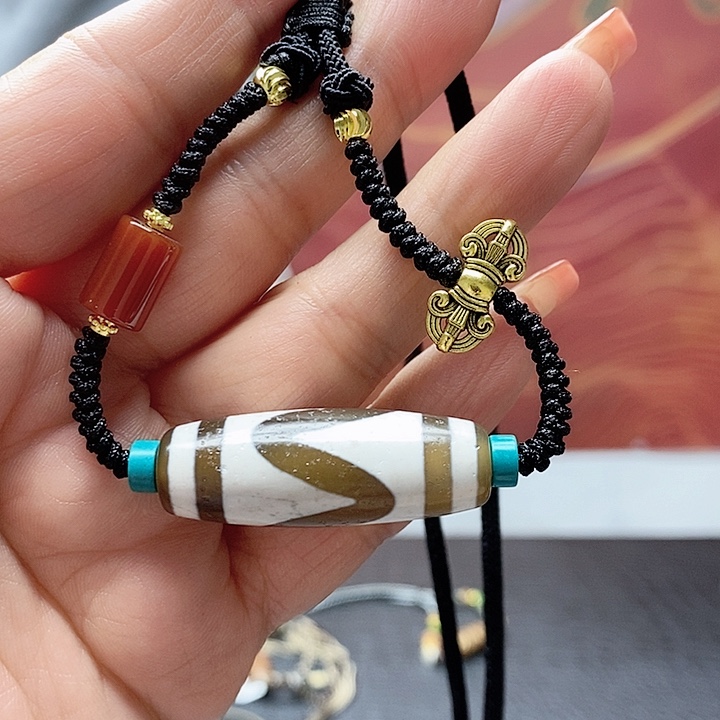 玛瑙/玉髓颈饰合金