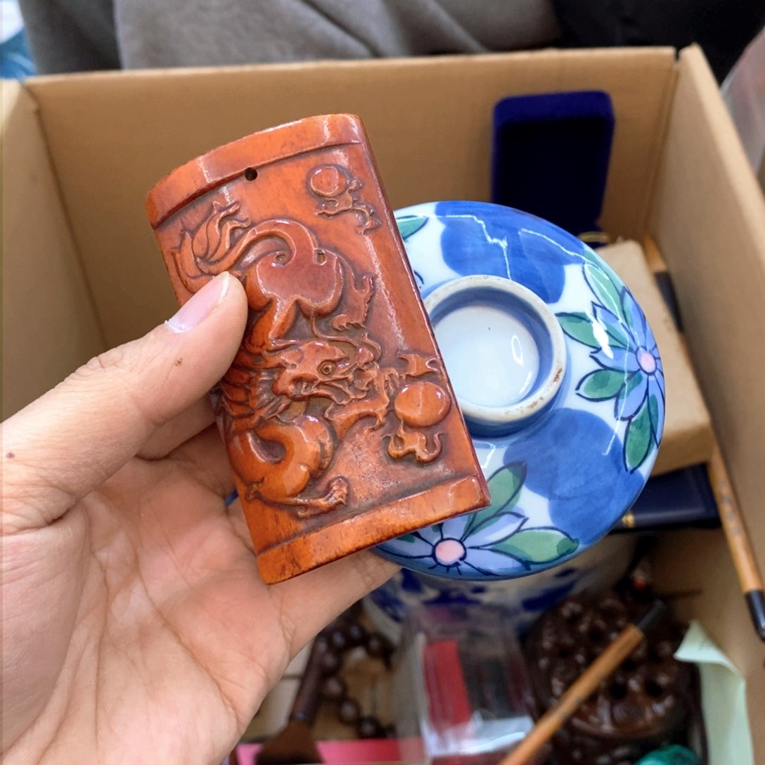 瓷片哈哈哈非物质的