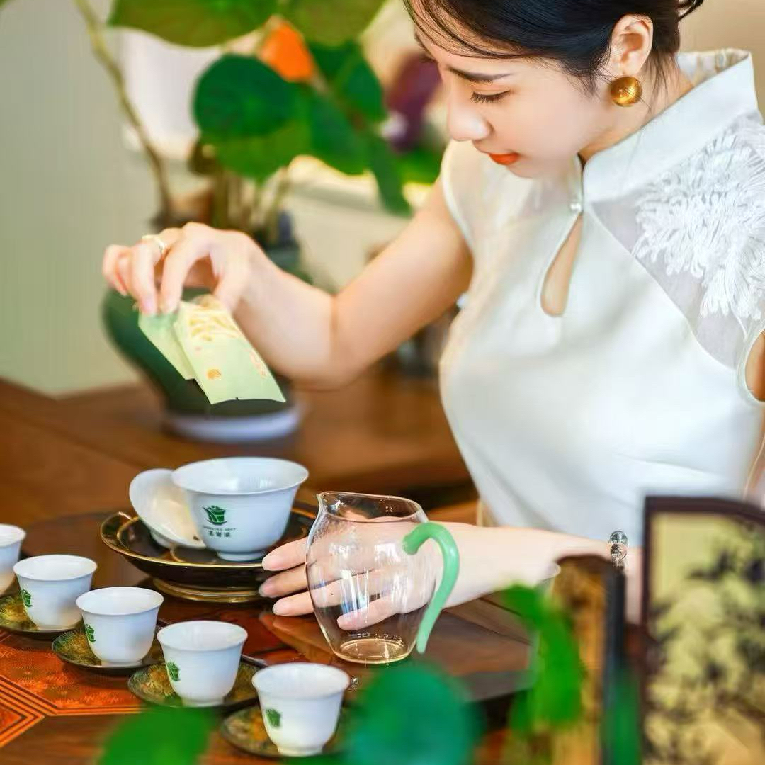 超薄骨瓷工夫茶泡茶套组（盖碗*1+品茗杯*6）超轻薄-不烫手-超好用