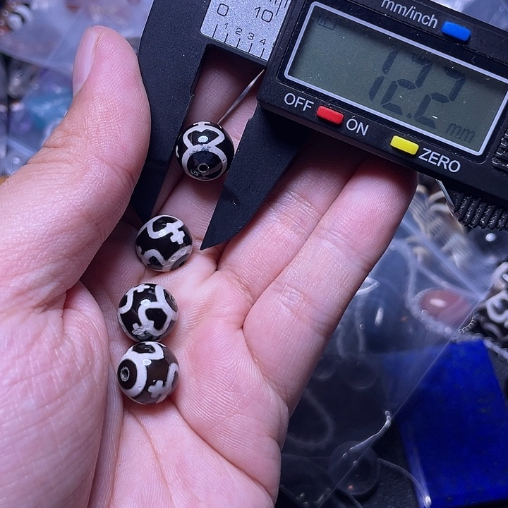 玛瑙/玉髓未镶嵌珠宝半成品瑕疵