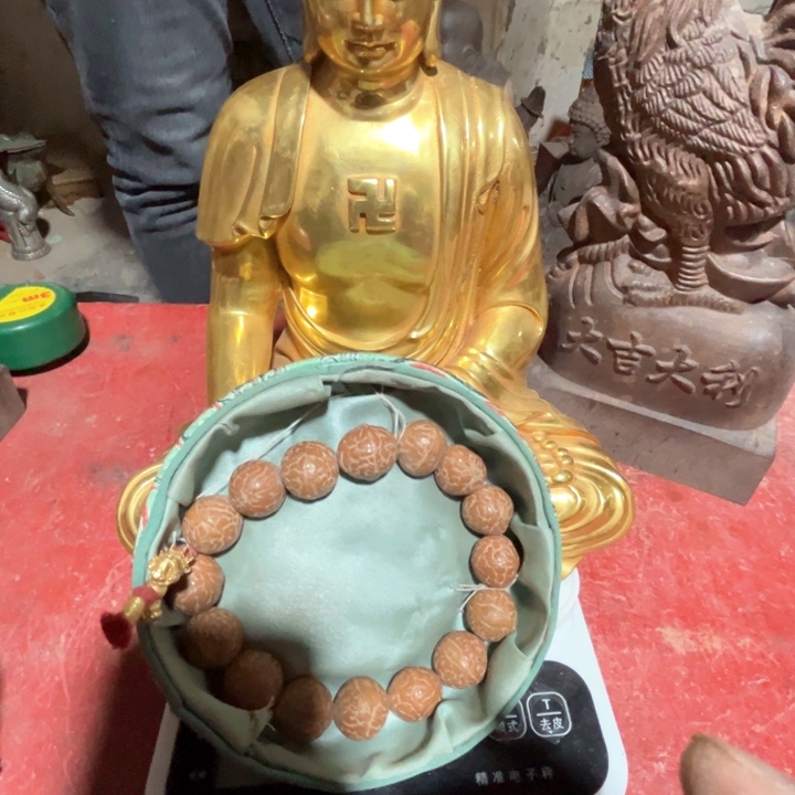 滴血莲花菩提吊坠