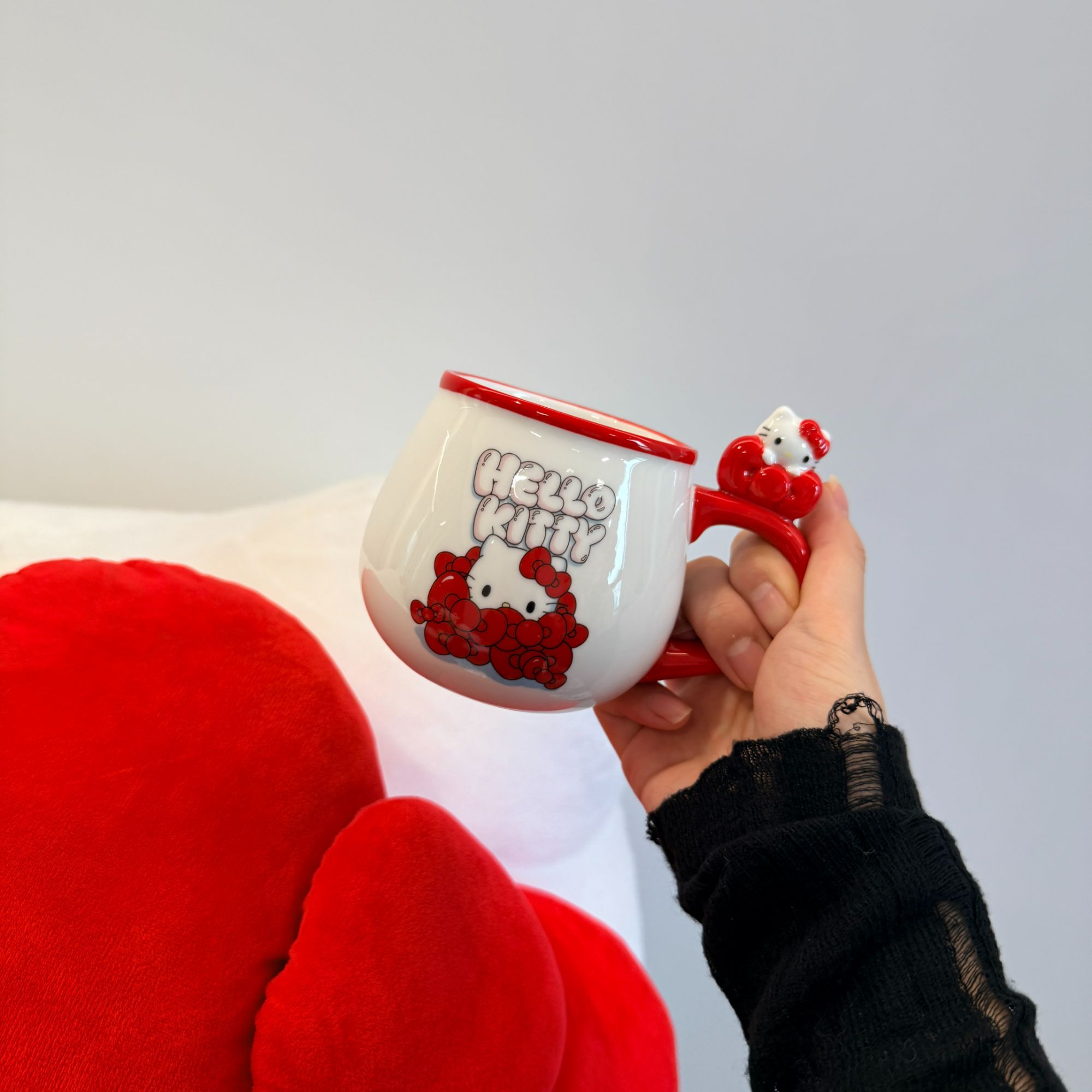 【大阪限定】Hello kitty 红色蝴碟结马克杯 kitty咖啡杯