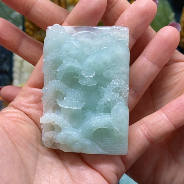 蛇纹石玉挂件未镶嵌