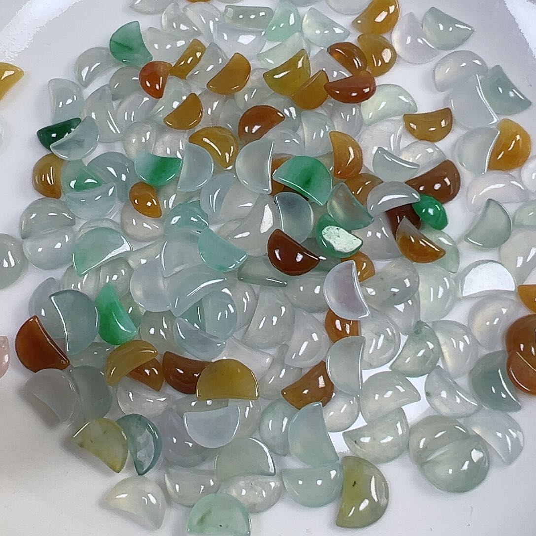 翡翠散珠月亮一个，可挑