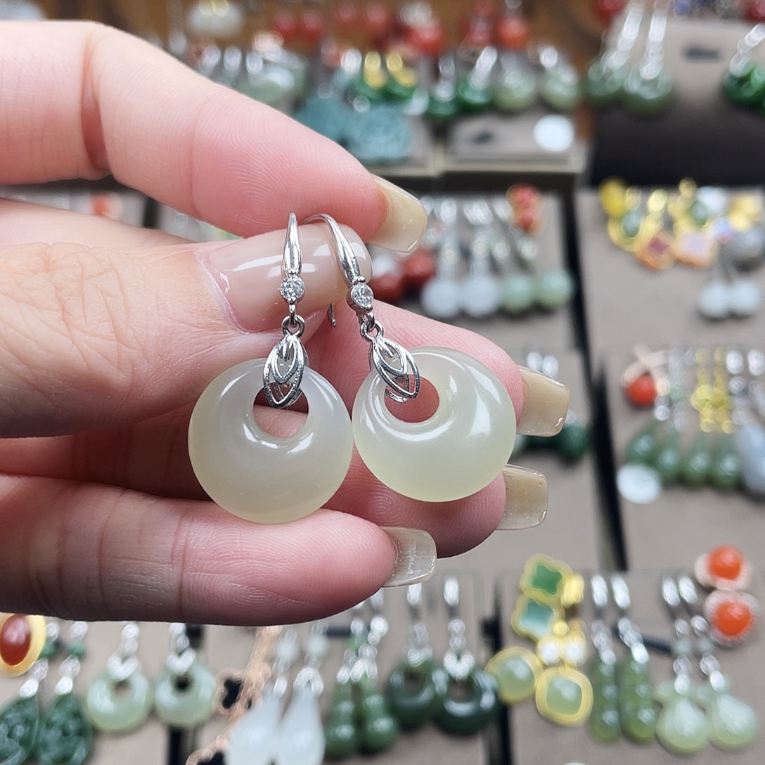 和田玉银S925镶嵌耳饰