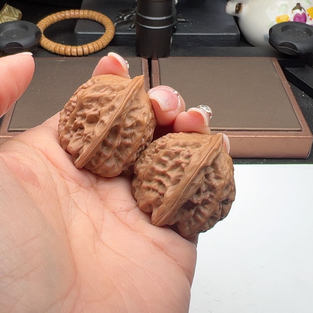 文玩核桃把件磐石35