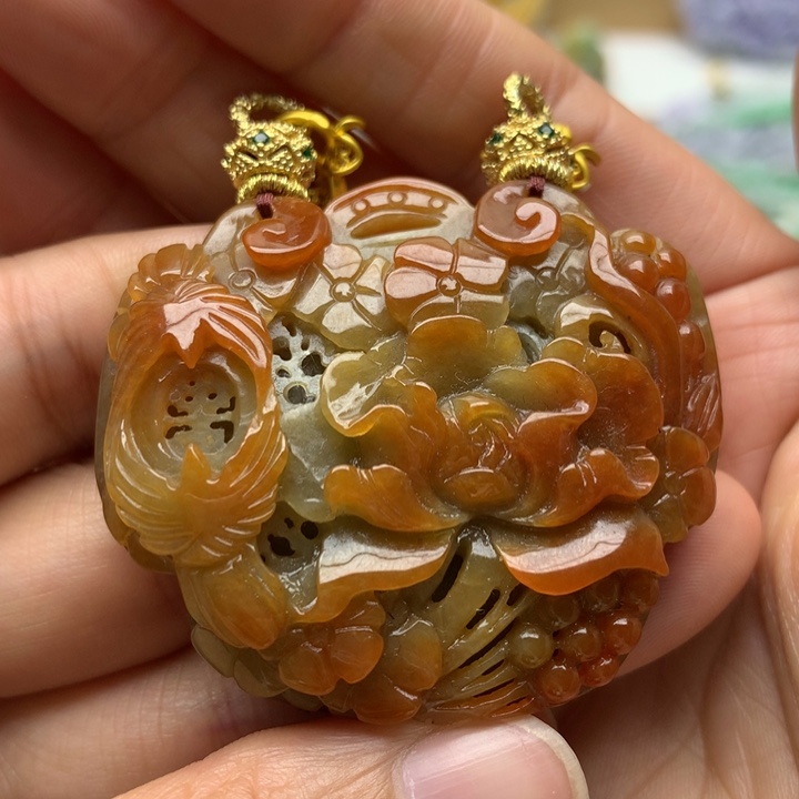 翡翠颈饰未镶嵌翡翠