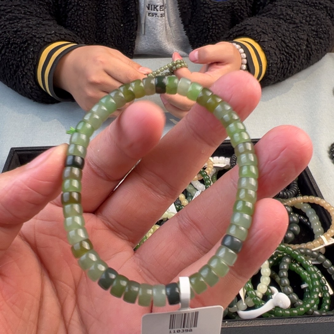 和田玉未镶嵌手链