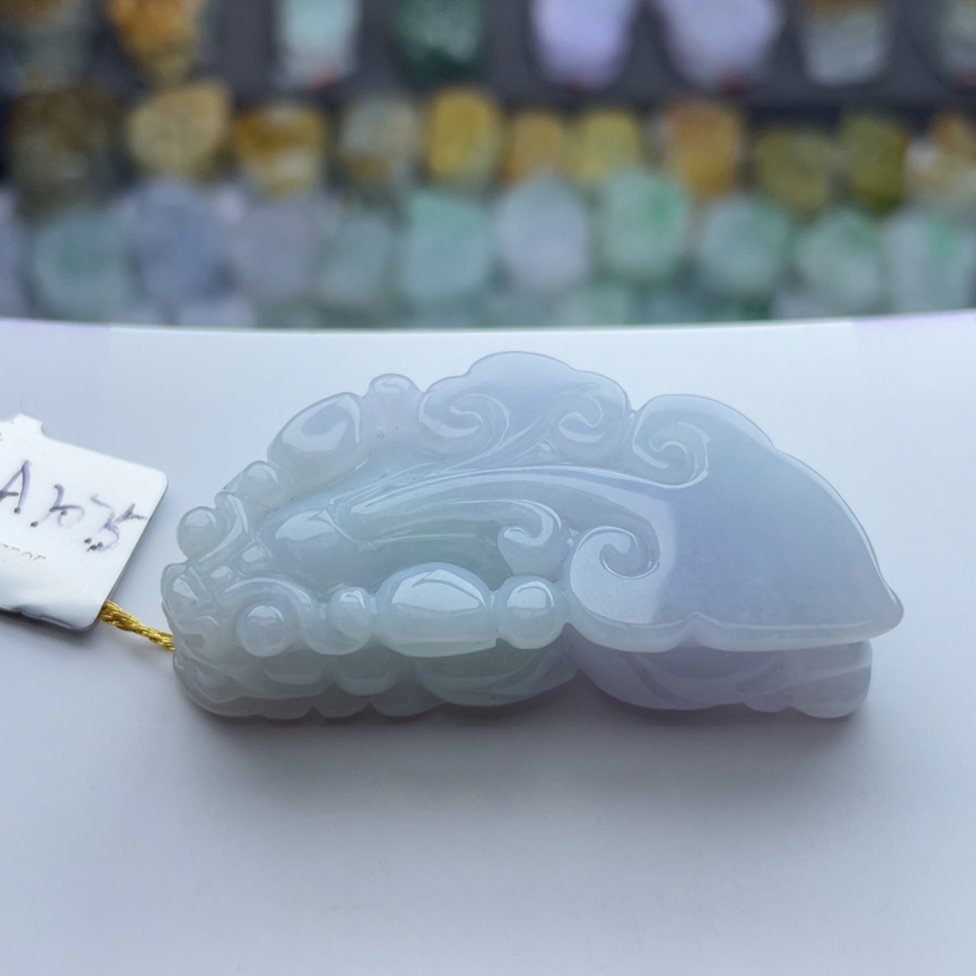 翡翠颈饰未镶嵌貔貅