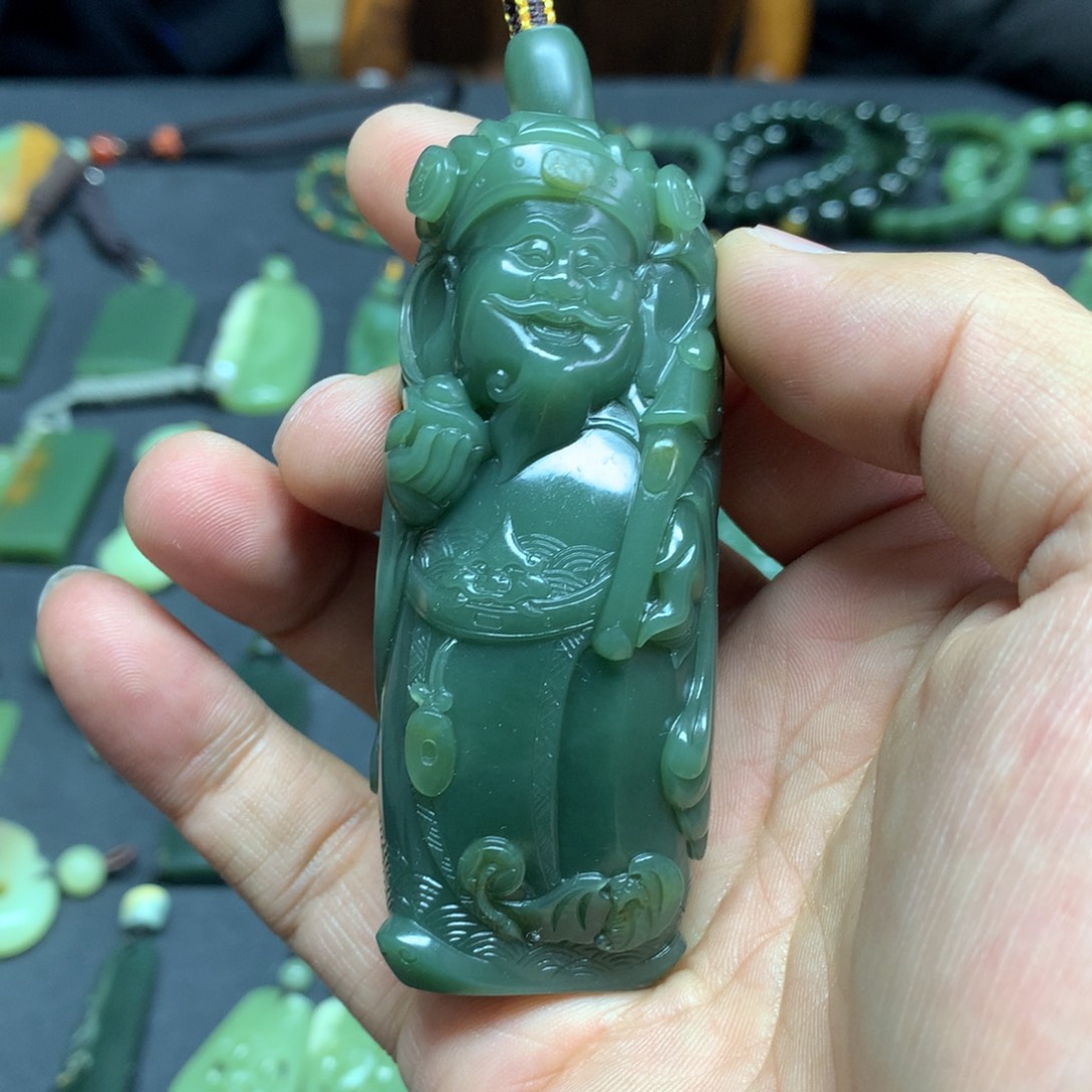岫岩河磨玉（透闪石质玉）挂件未镶嵌