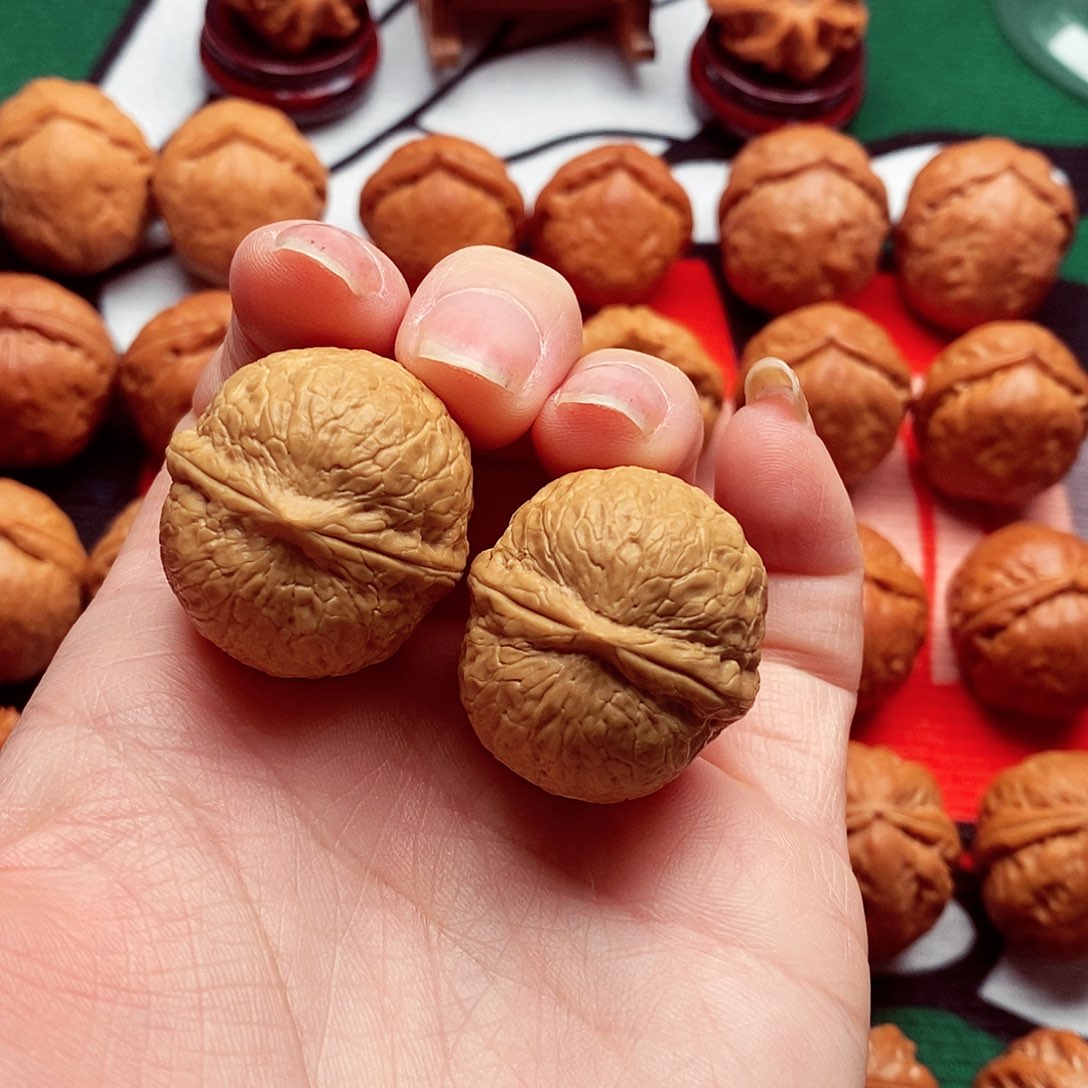 文玩核桃把件金球