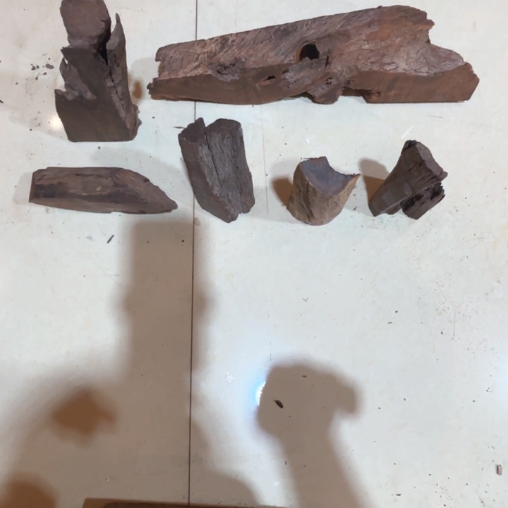 交趾黄檀（大红酸枝）随型小件