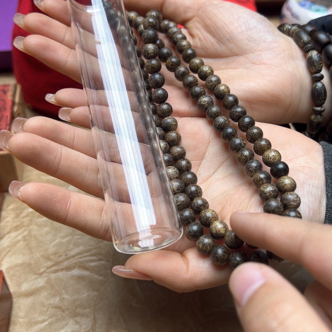 大叶紫檀（黑酸枝木类）