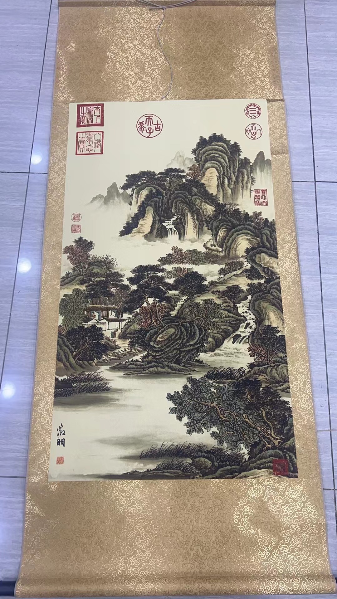 【 山山 水水】中堂画