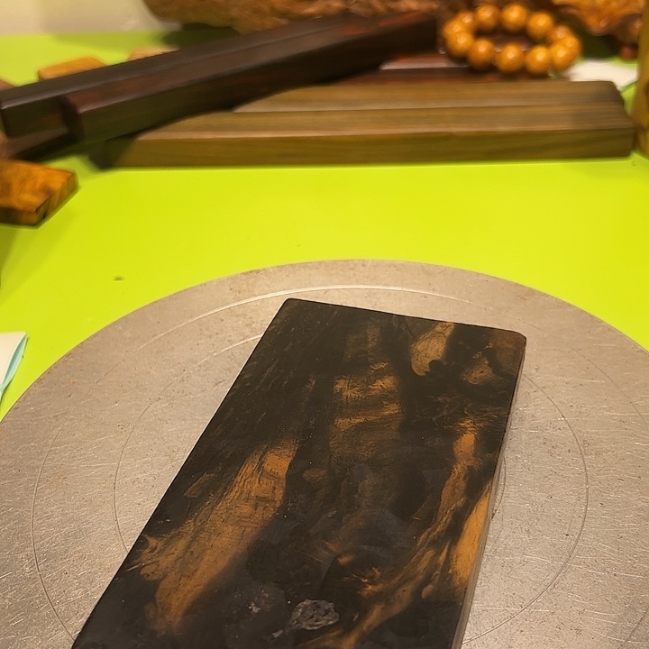 耕***骏端景台紫檀木类檀香