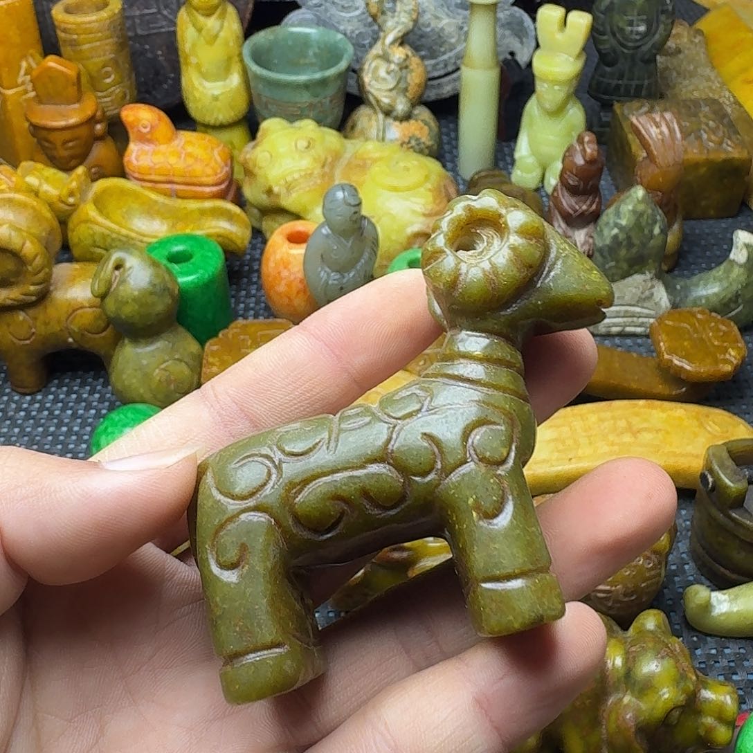 白玉菩提吊坠。。。