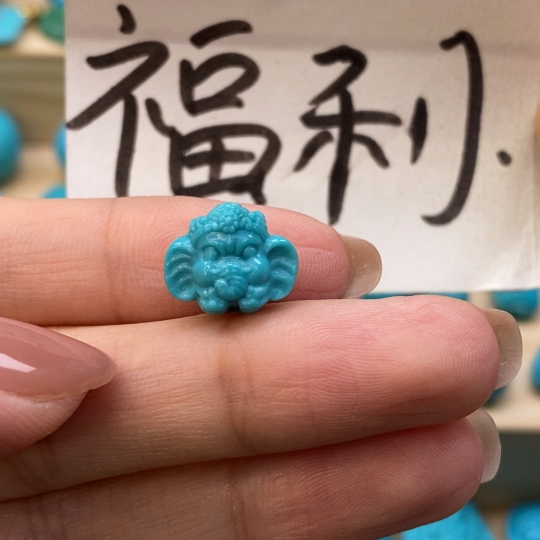 未镶嵌绿松石颈饰