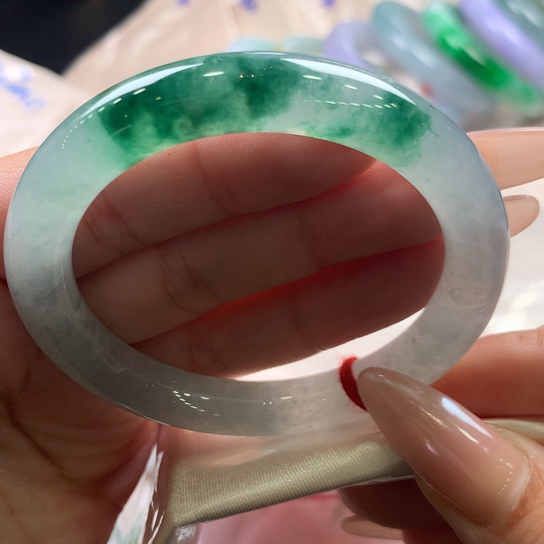 翡翠未镶嵌手镯54圆