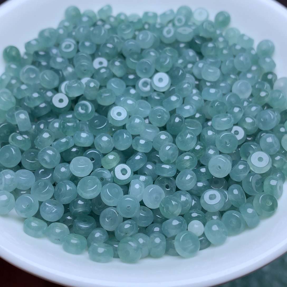 【闪购商品】翡翠手链未镶嵌卡3乘6冰蓝水算盘50个