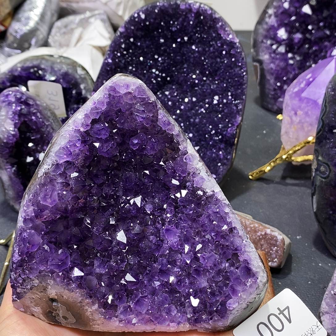 未镶嵌水晶大型摆件（非配饰）