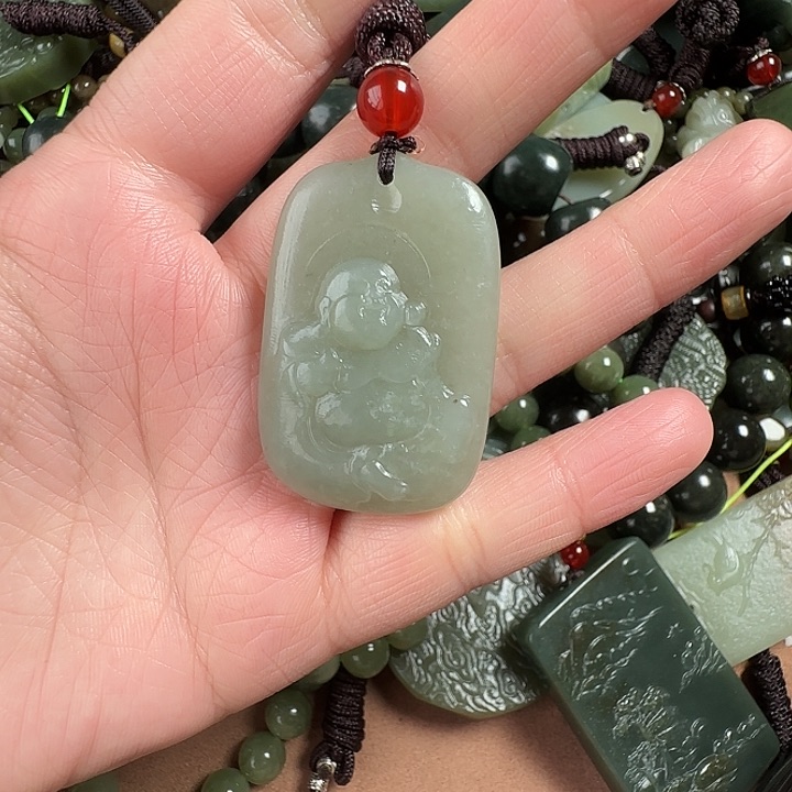 和田玉颈饰未镶嵌