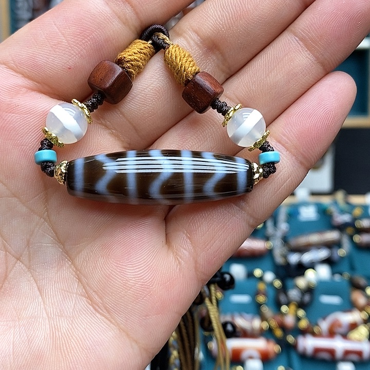 玛瑙/玉髓颈饰合金