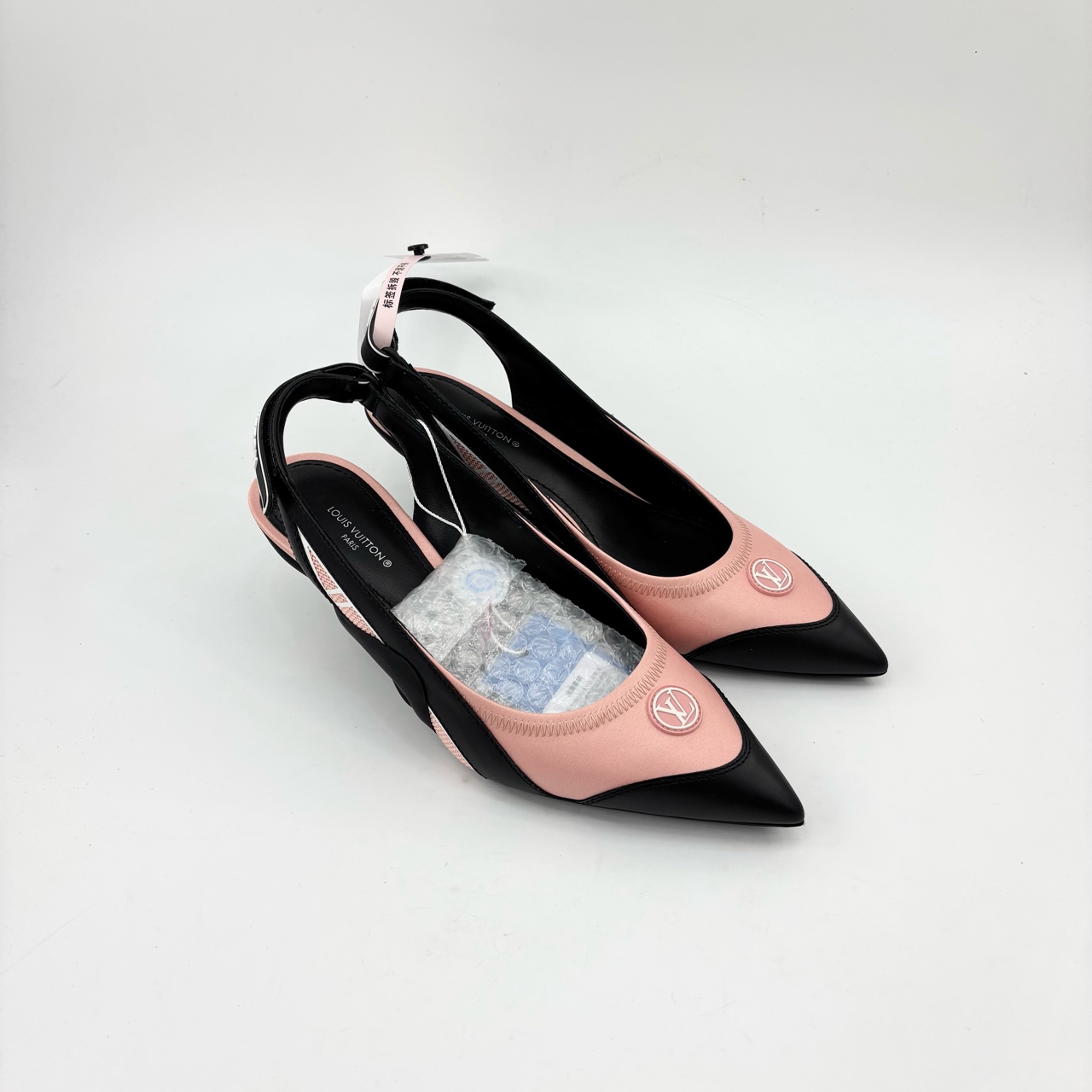 全新未使用 LouisVuitton/路易威登 37码时尚黑粉拼接尖头小高跟