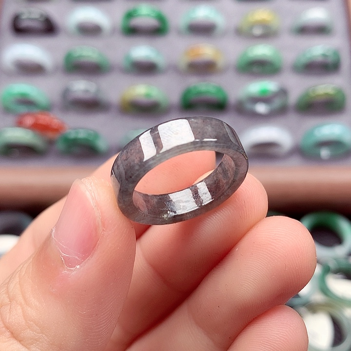 翡翠戒指未镶嵌…**文15号