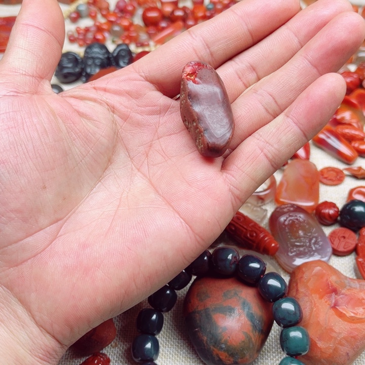 未镶嵌原皮鸡浆南红南红玛瑙