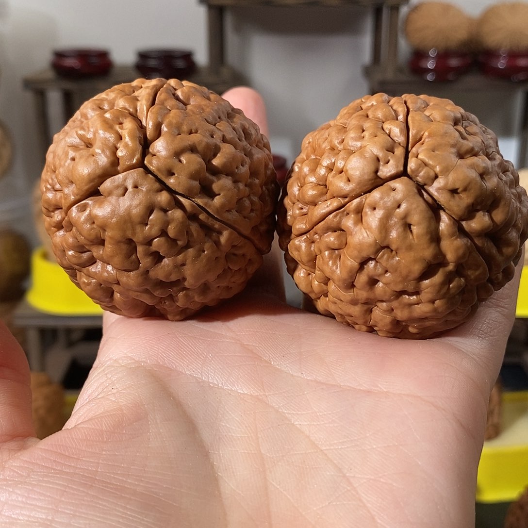 吊坠文玩核桃过*嘴三瓣脑纹金刚5260