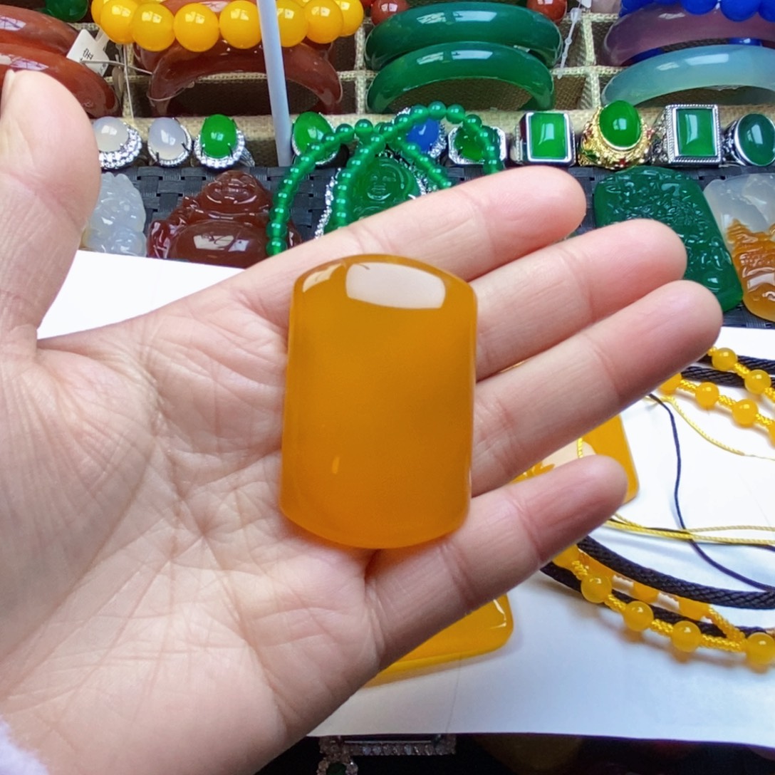 丶***生玛瑙/玉髓未镶嵌颈饰