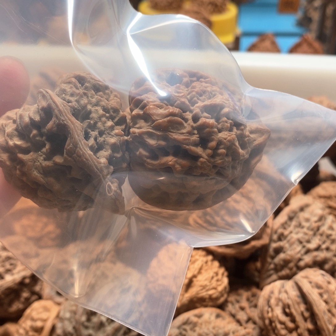 吊坠文玩核桃仰**空