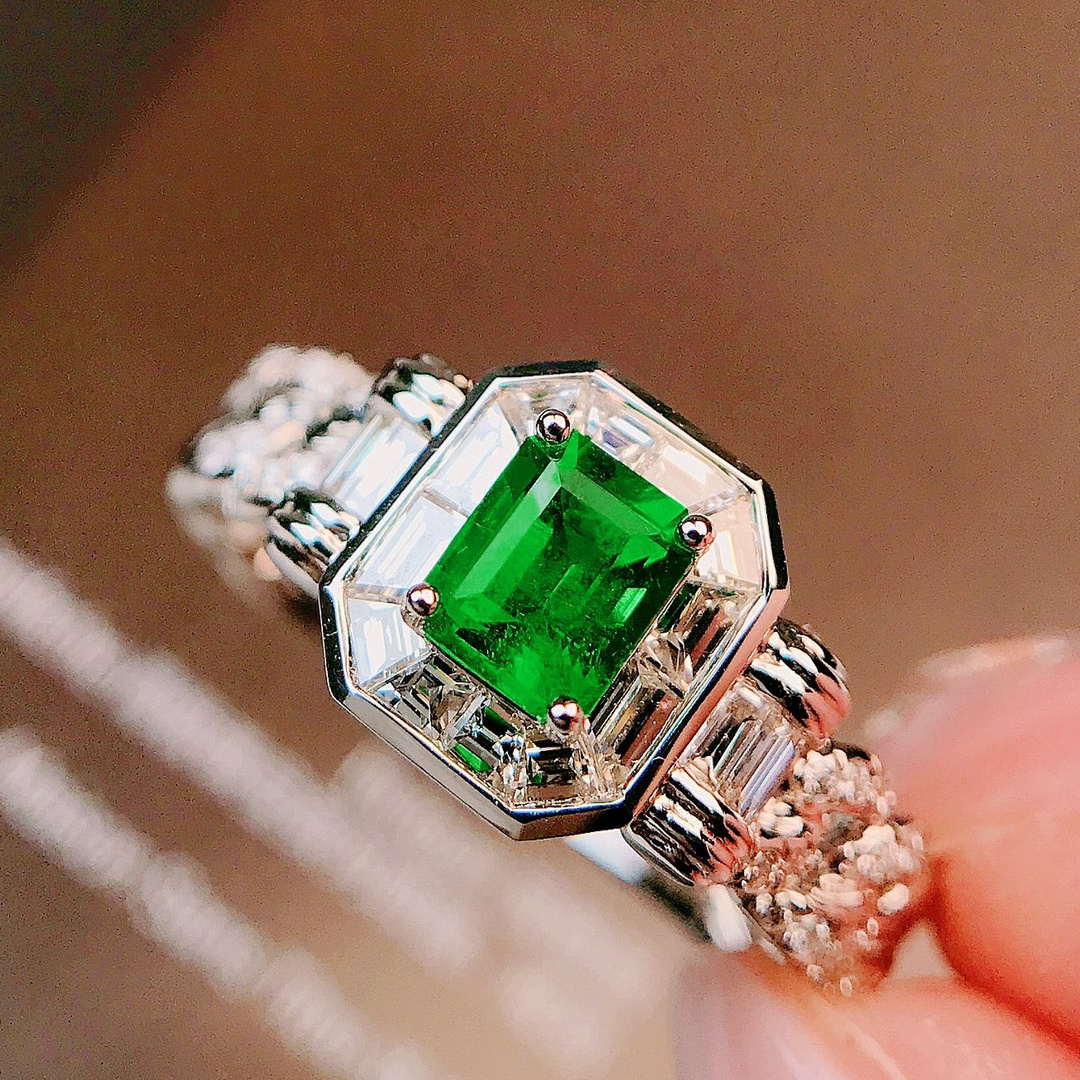 祖母绿戒指/0.44ct天然VB哥伦祖母绿18K金钻石附GUILD证#GC