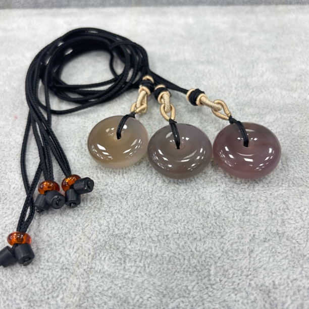 【书记甄选】天然玛瑙平安扣吊坠 多样性发一件 1356LA