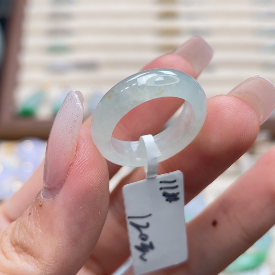 翡翠未镶嵌戒圈a03港圈11冰绿底桂花糕